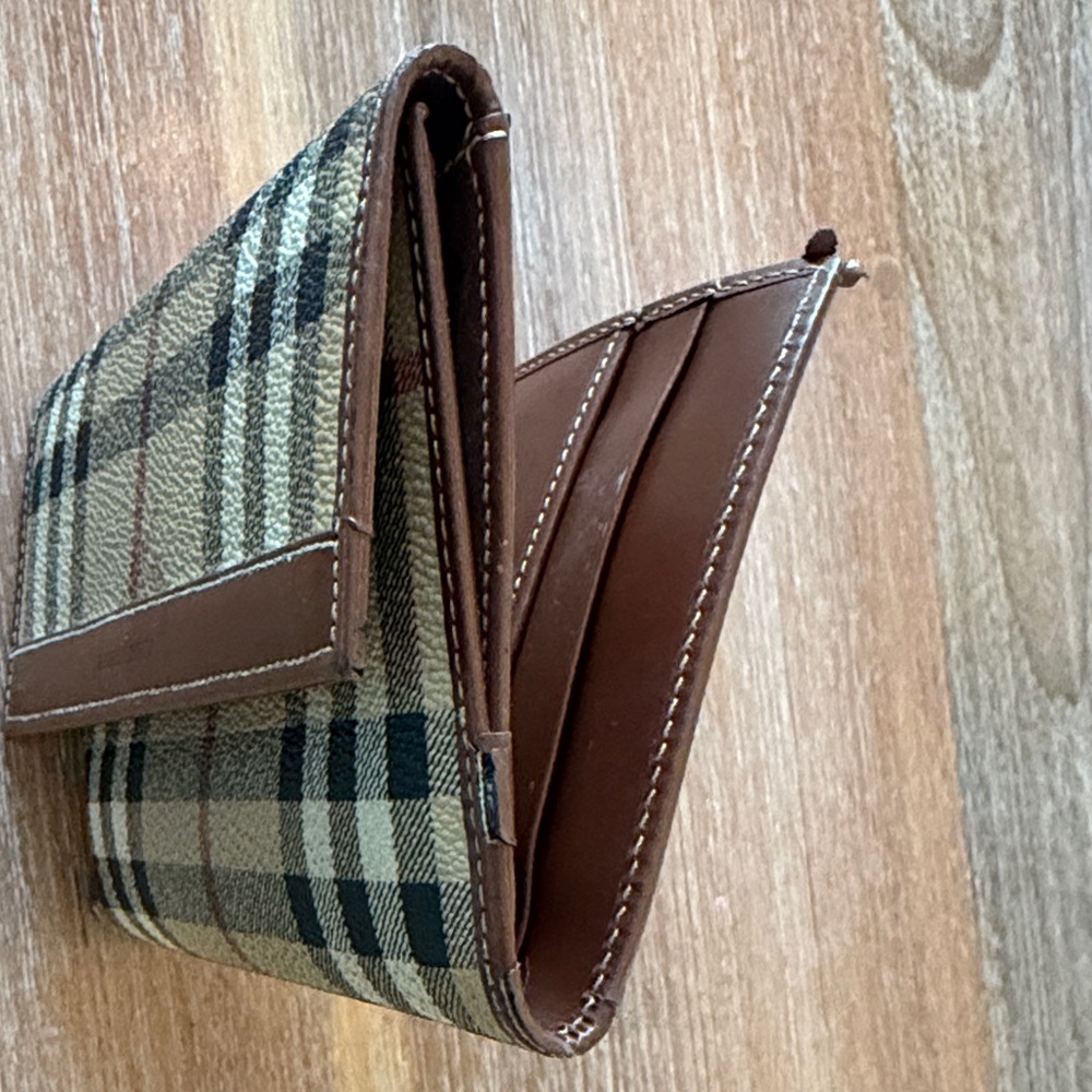 Burberry Beige and Black Plaid Wallet - Picture 4 of 8